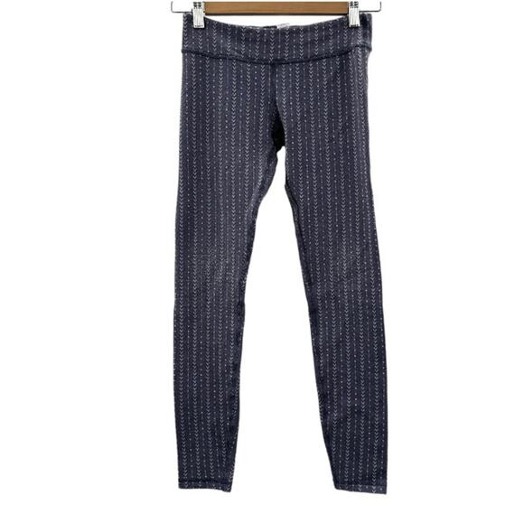 Lululemon‎ Ivviva Navy Blue Purple Rhythmic Arrow Dot Print Mid Rise Leggings 12 - Picture 1 of 13